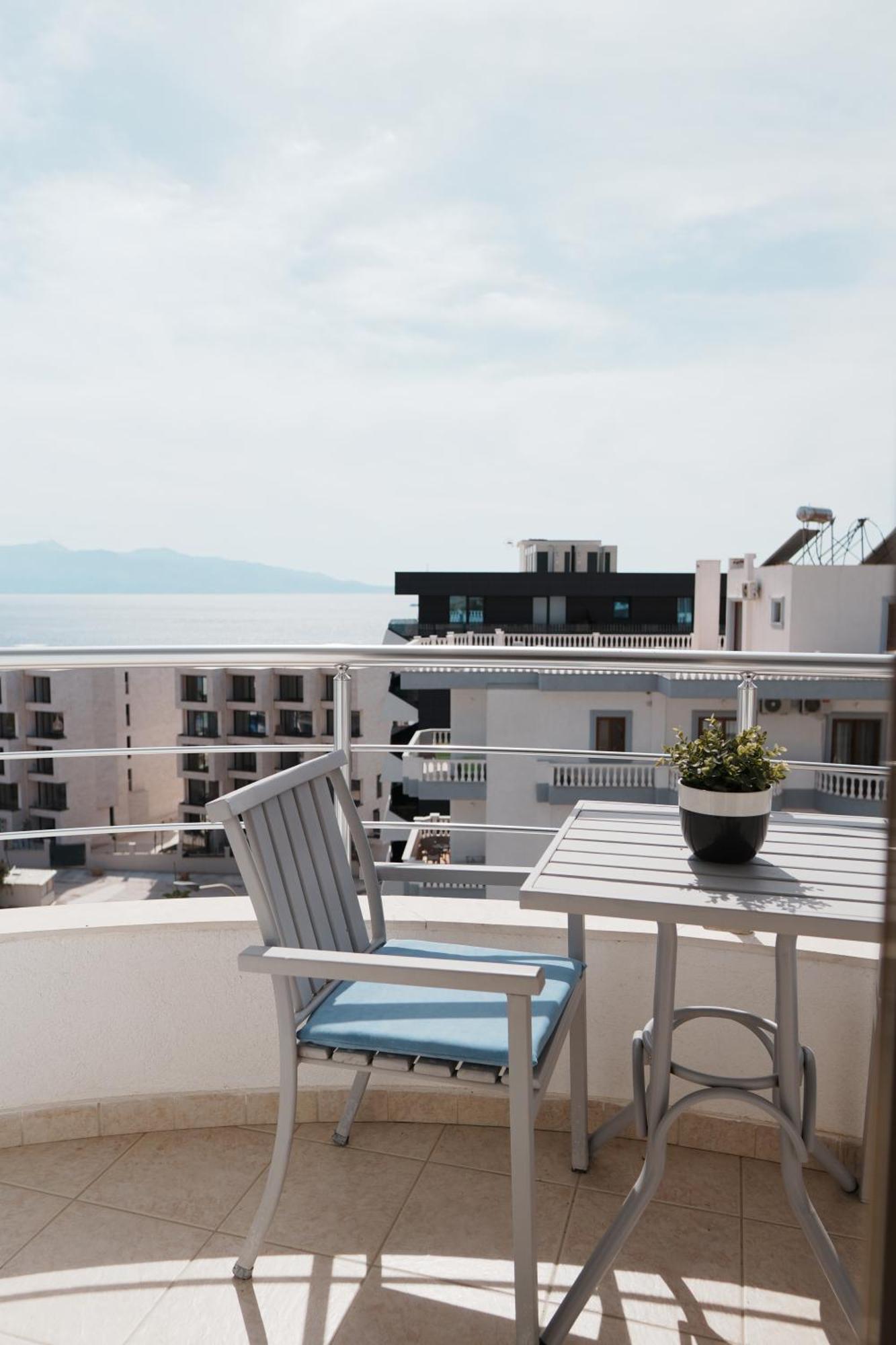 Blue Sky Hotel Sarandë