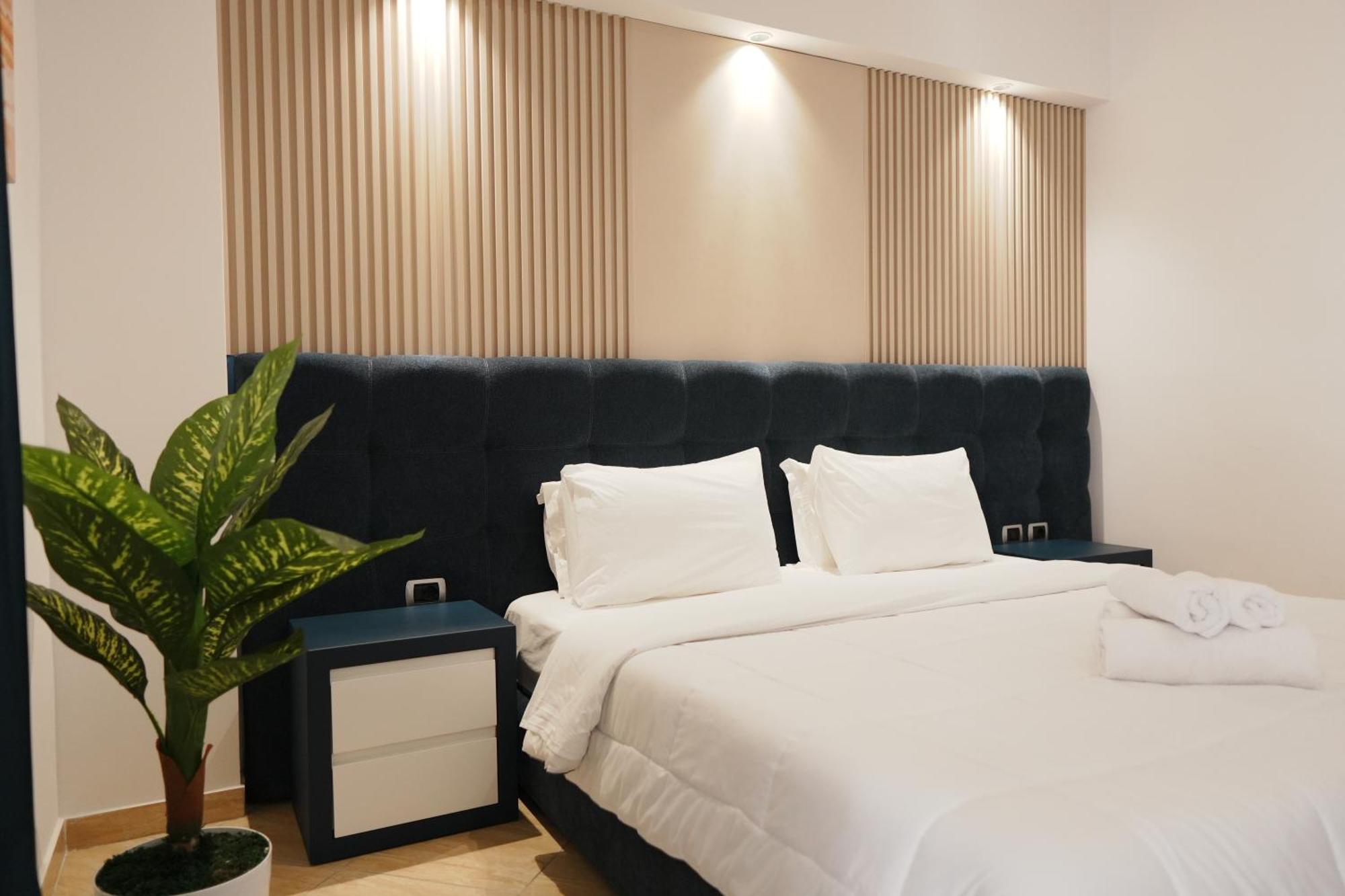 Blue Sky Hotel Sarandë